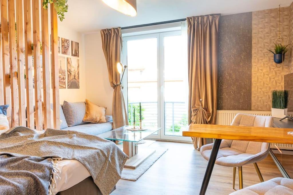 Golden Nugget Inkl Wlan, Parkplatz Apartment Detmold Exterior foto
