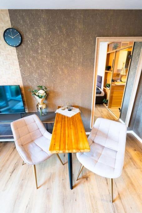 Golden Nugget Inkl Wlan, Parkplatz Apartment Detmold Exterior foto