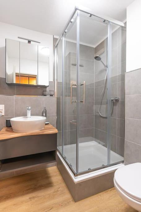 Golden Nugget Inkl Wlan, Parkplatz Apartment Detmold Exterior foto